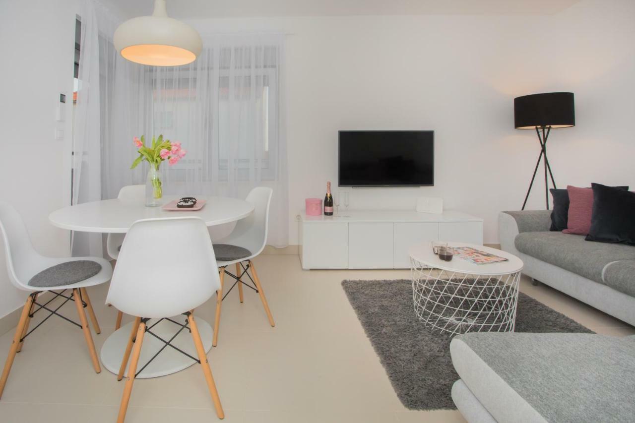 Apartment Luni พรีมอชเตน ภายนอก รูปภาพ