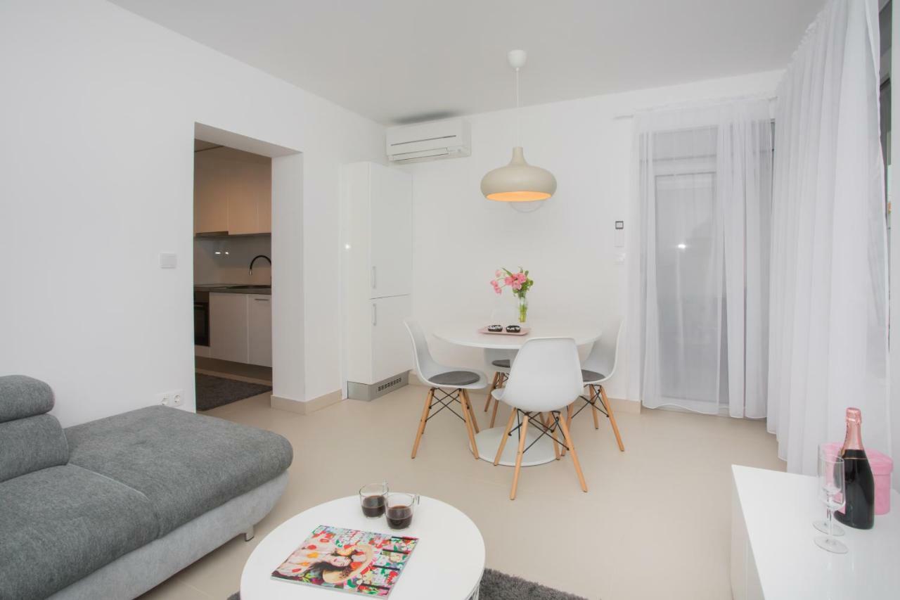 Apartment Luni พรีมอชเตน ภายนอก รูปภาพ