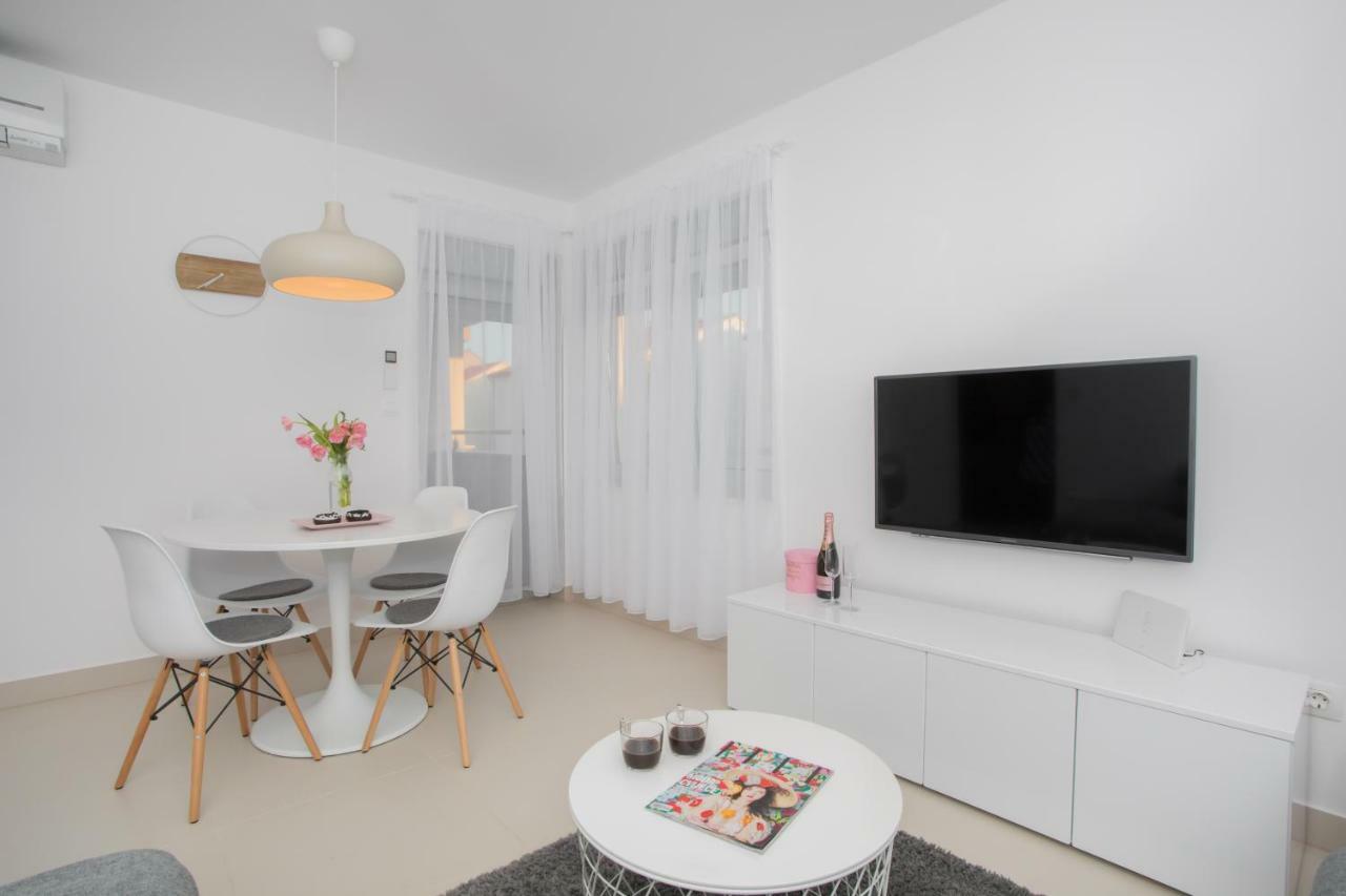 Apartment Luni พรีมอชเตน ภายนอก รูปภาพ